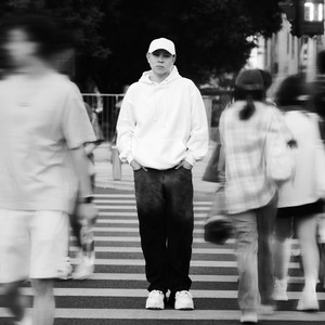 欧美国产精品久久
